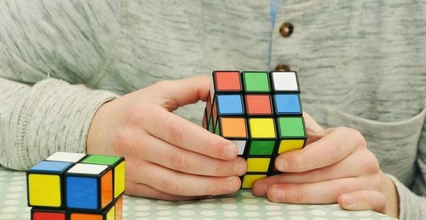 Quelles sont les activités à faire en dehors de l'école pour compléter son apprentissage ?
